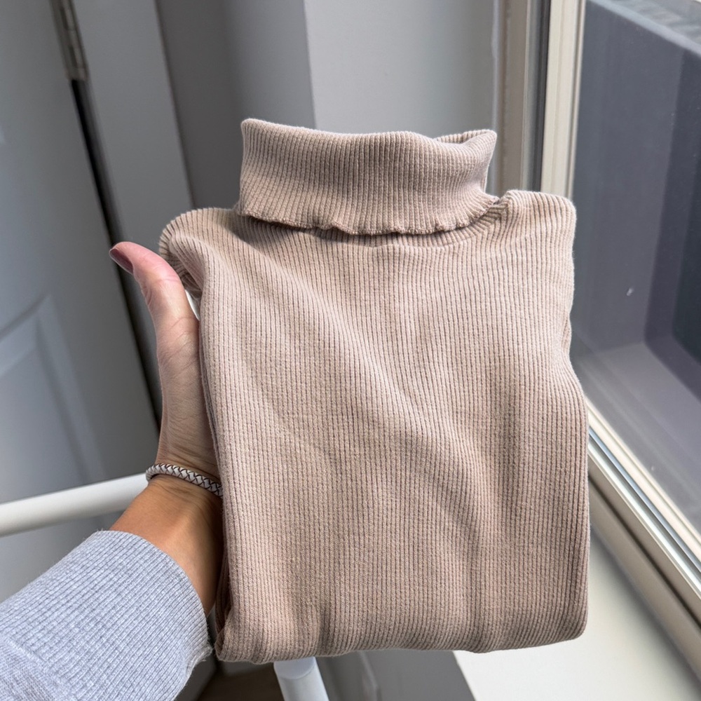 🌈 Play Up 🌈 Scalloped Organic cotton Turtleneck - Color >Mushroom | size 5y